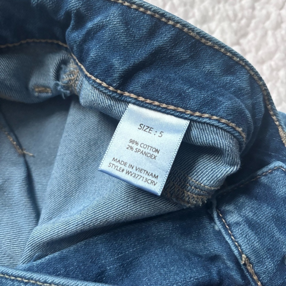 ⭐️⭐️⭐️Fashion Nova Blue Flare high rise jeans size 5 - Picture 3 of 7